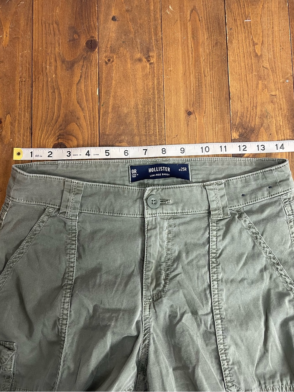 Hollister size 0 of 25 army green cargo pants - Picture 4 of 7